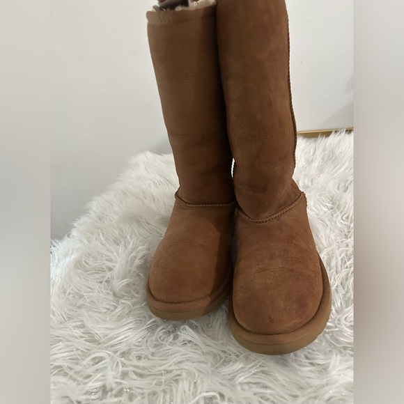 UGG boots size 6-7 - Picture 1 of 7